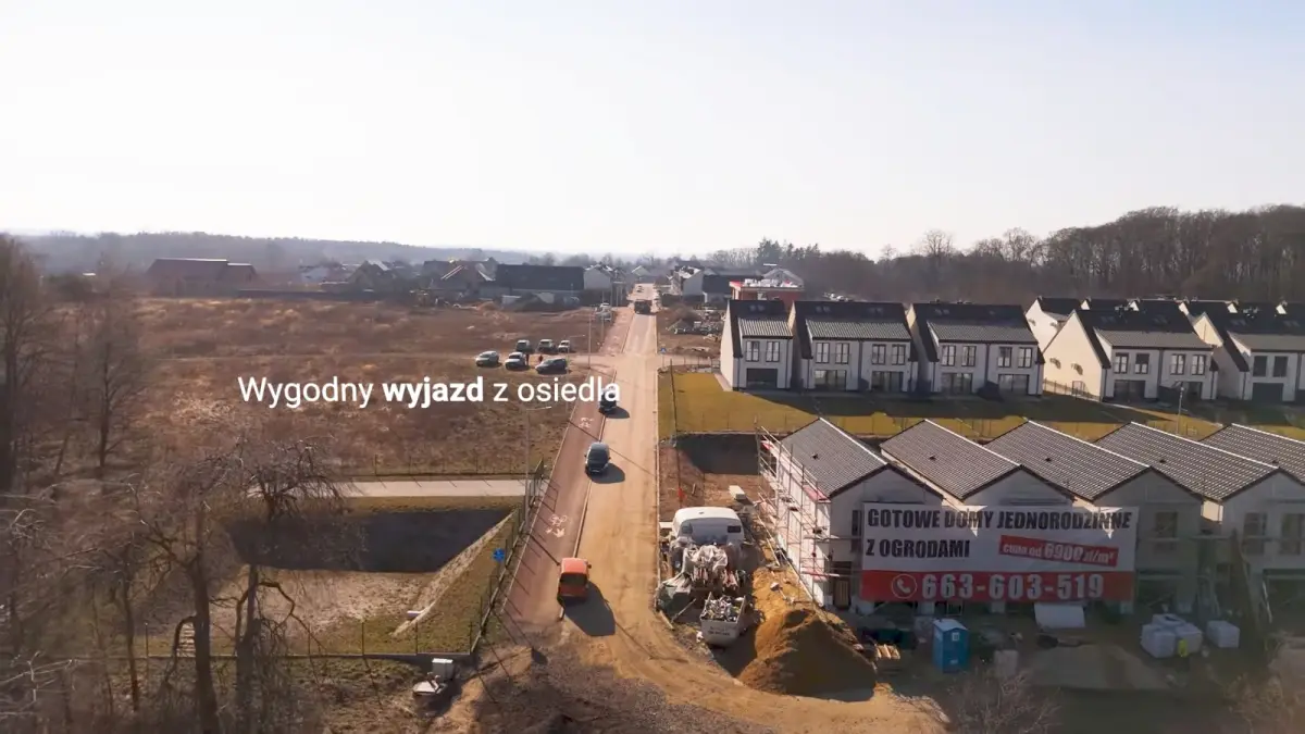 Nowe domy na Koziej Górce w Bolesławcu - kwiecień 2026