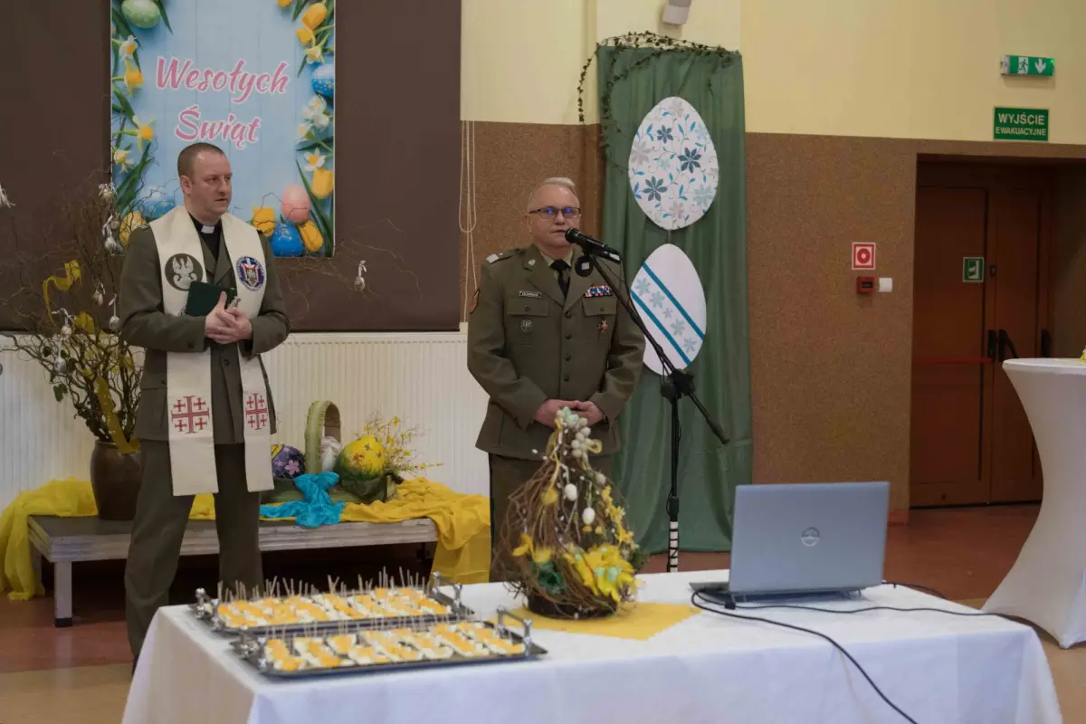 Uroczystość w 10 Brygadzie Kawalerii Pancernej w Świętoszowie