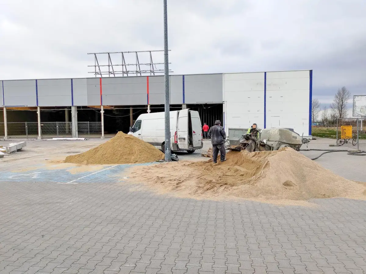 Przebudowa hali po Tesco w Bolesławcu