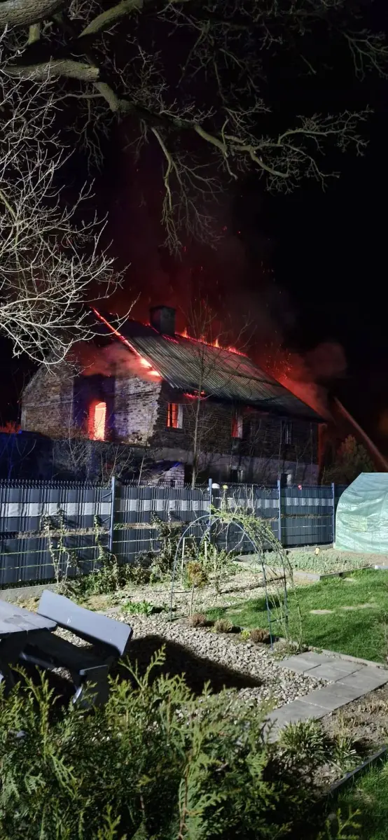 Pożar budynku przy Chrobrego w Nowogrodźcu