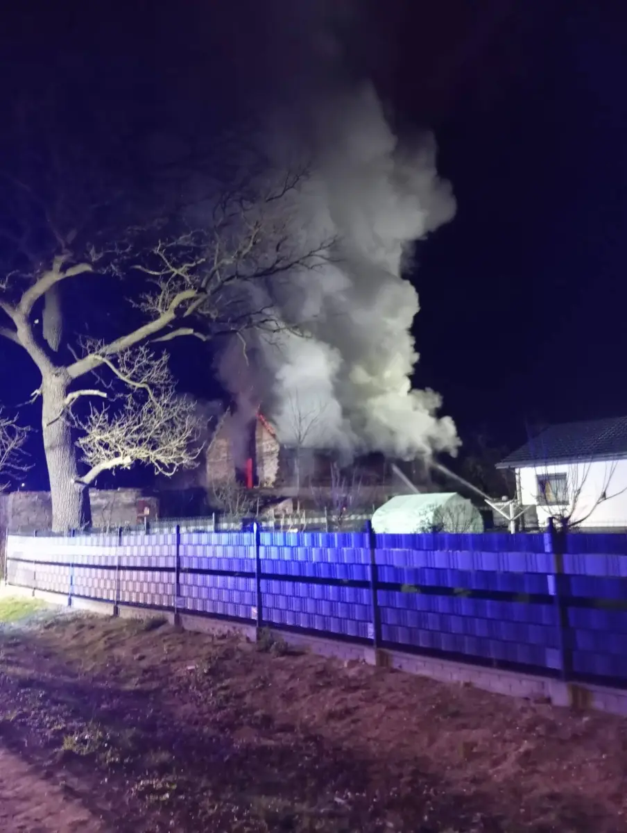 Pożar budynku przy Chrobrego w Nowogrodźcu