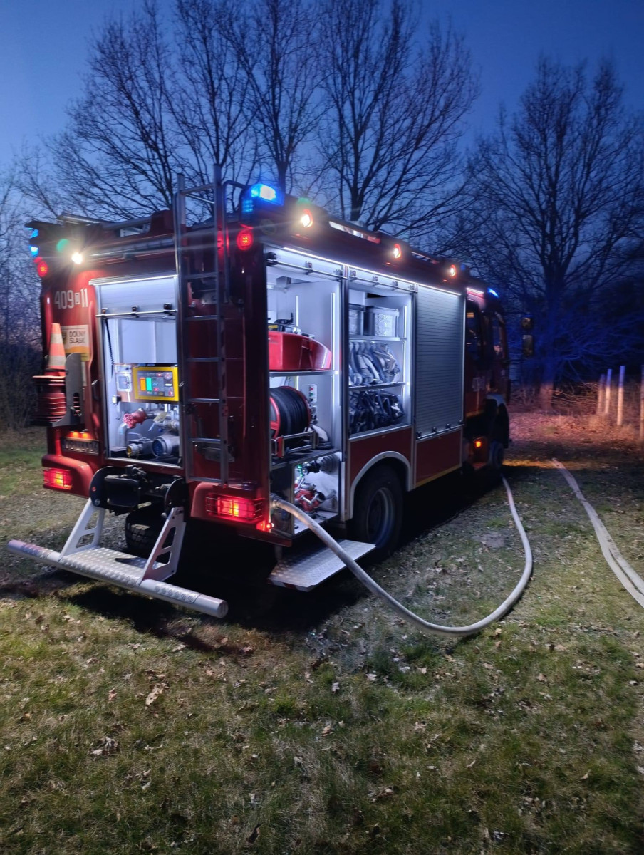 Wieczorna akcja strażaków w Gromadce