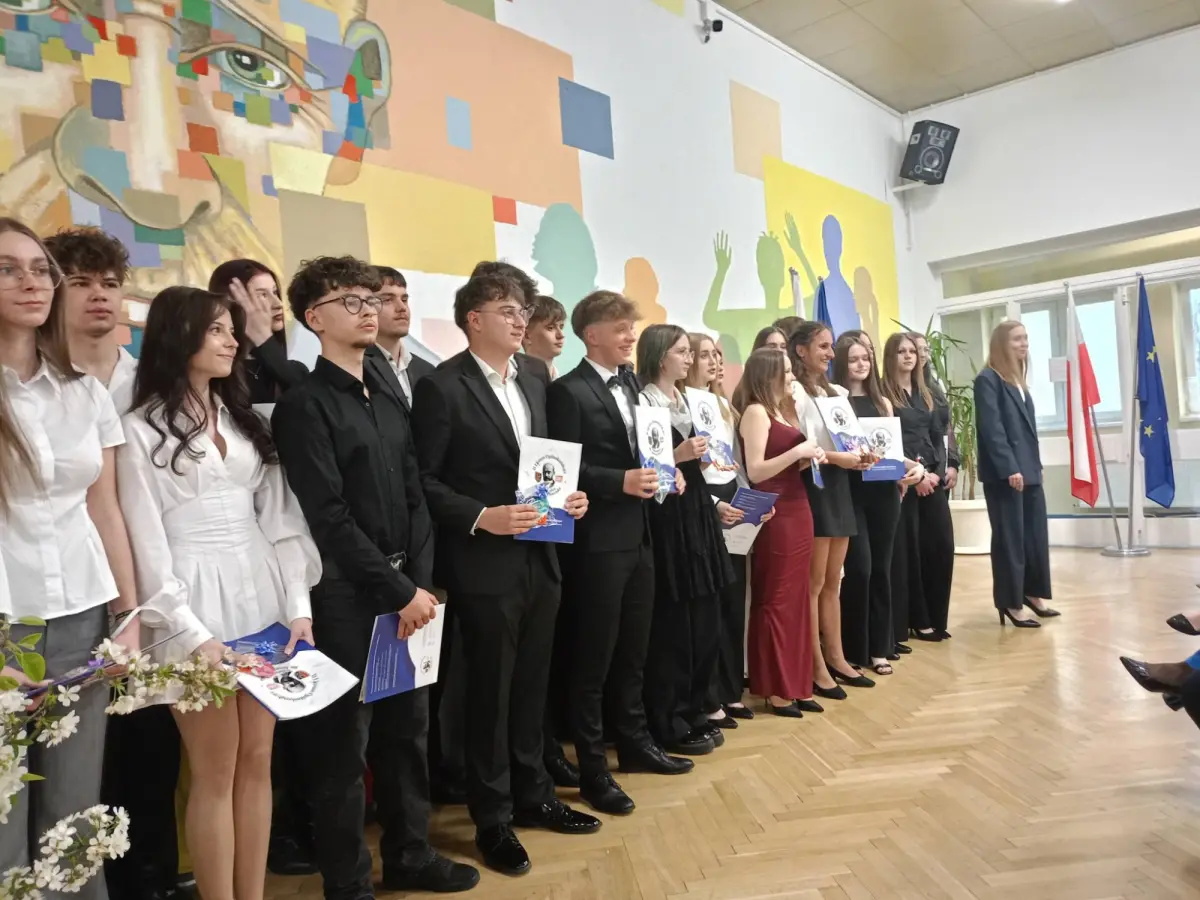 II LO w Bolesławcu pożegnało maturzystów