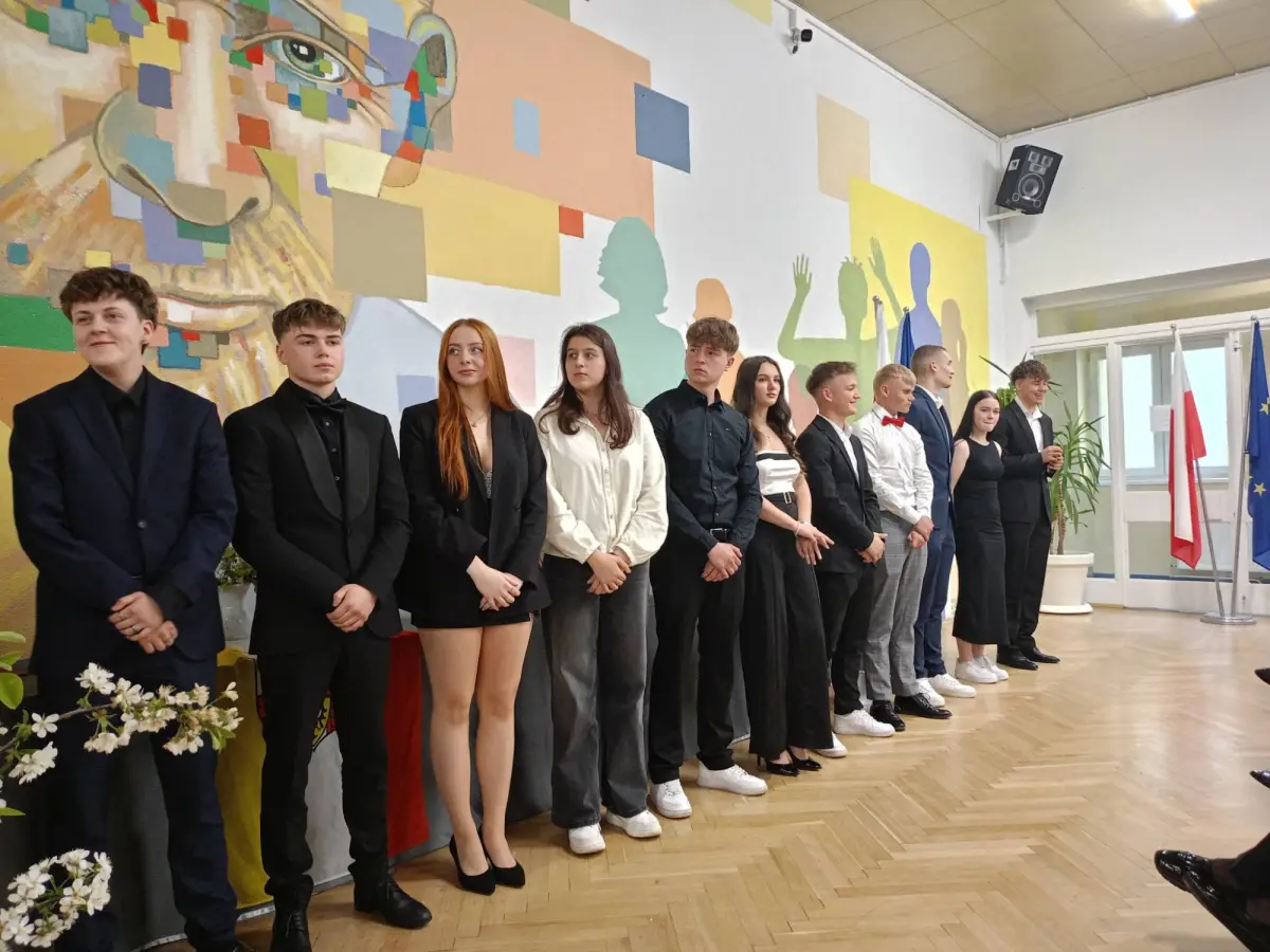 II LO w Bolesławcu pożegnało maturzystów