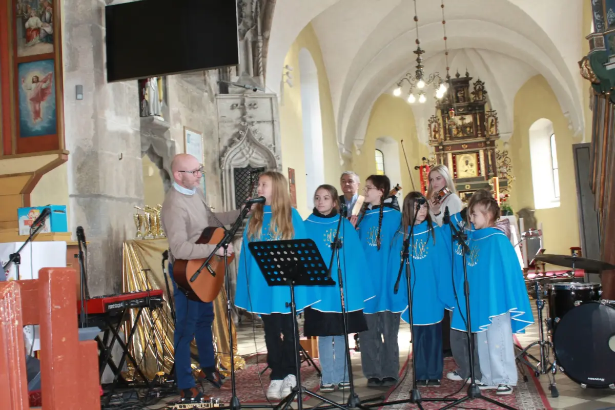 Огляд релігійної пісні
