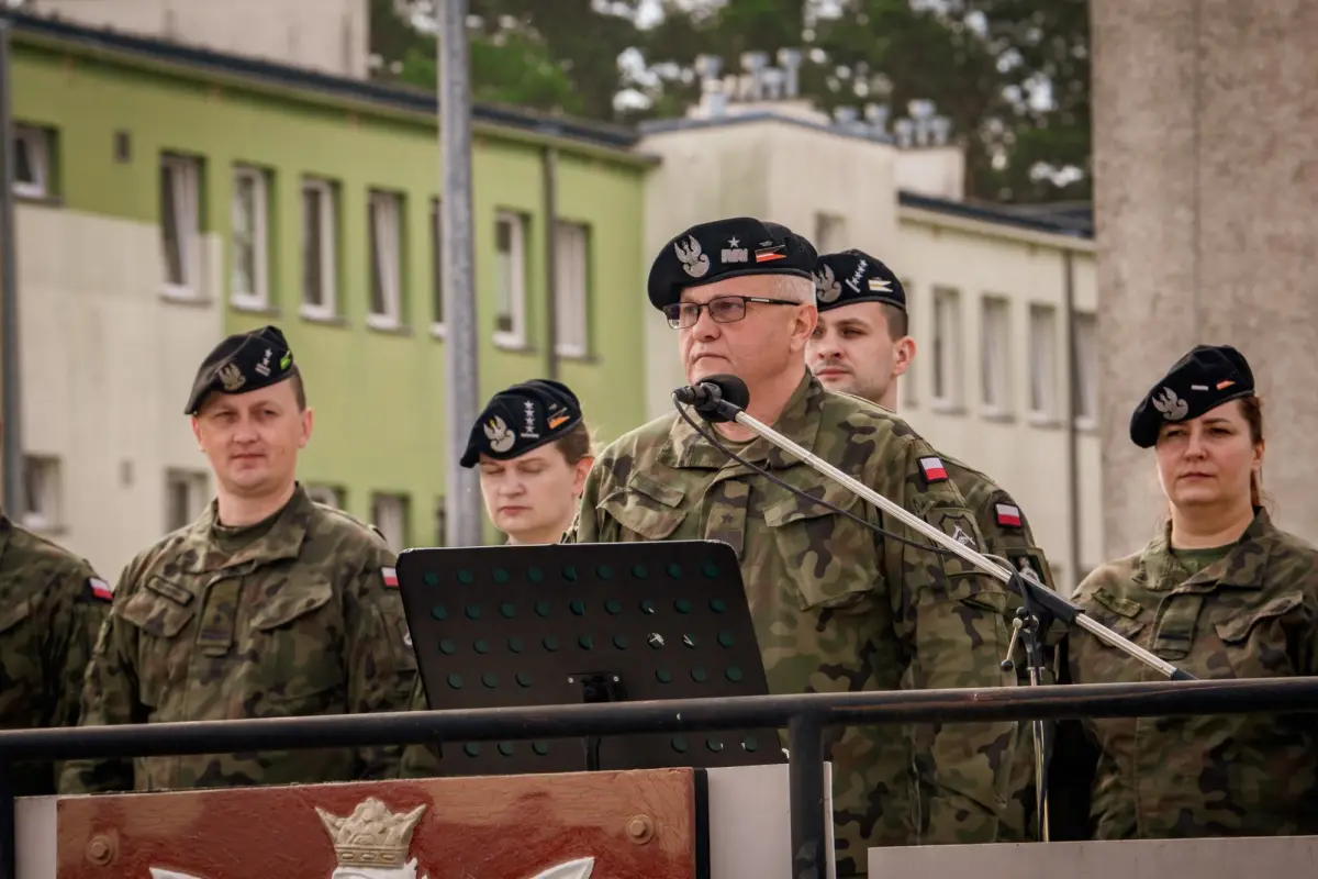 Uroczystość w 10 Brygadzie Kawalerii Pancernej w Świętoszowie