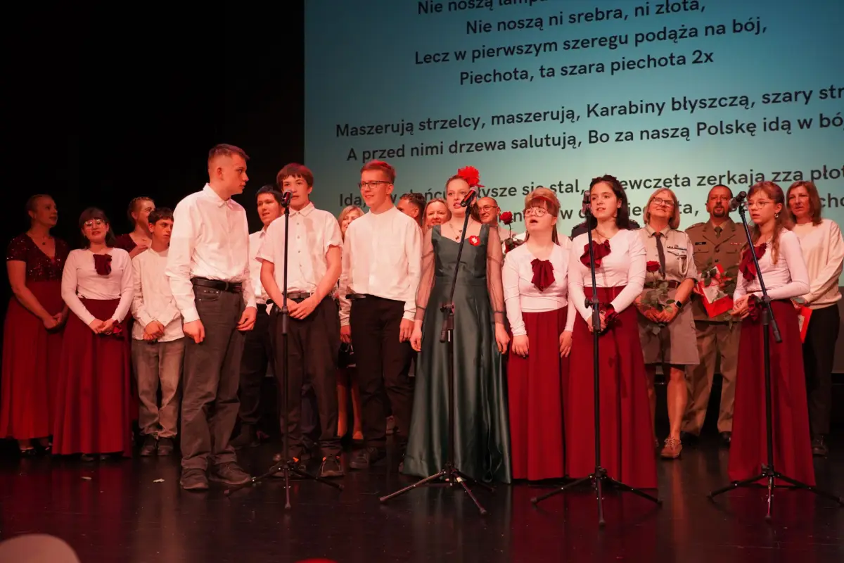 Jubileuszowy przegląd patriotyczny