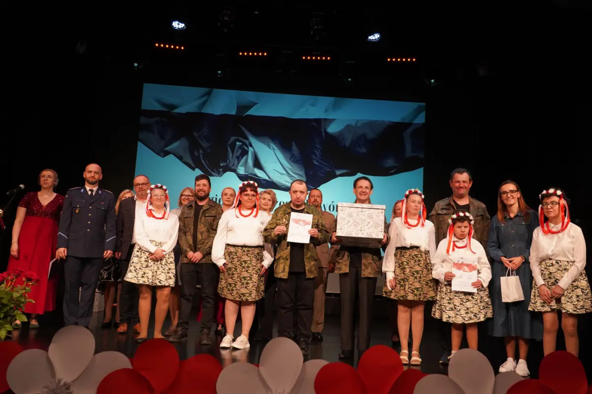 Jubileuszowy przegląd patriotyczny
