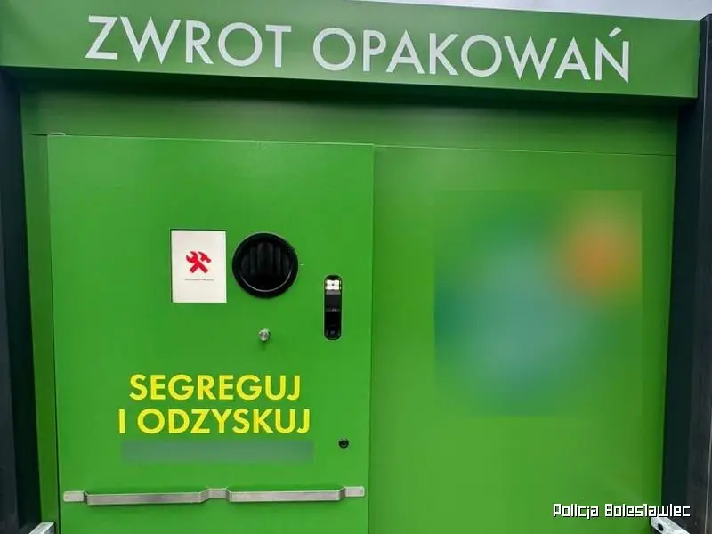 Butelkomaty zniszczone przez wandala