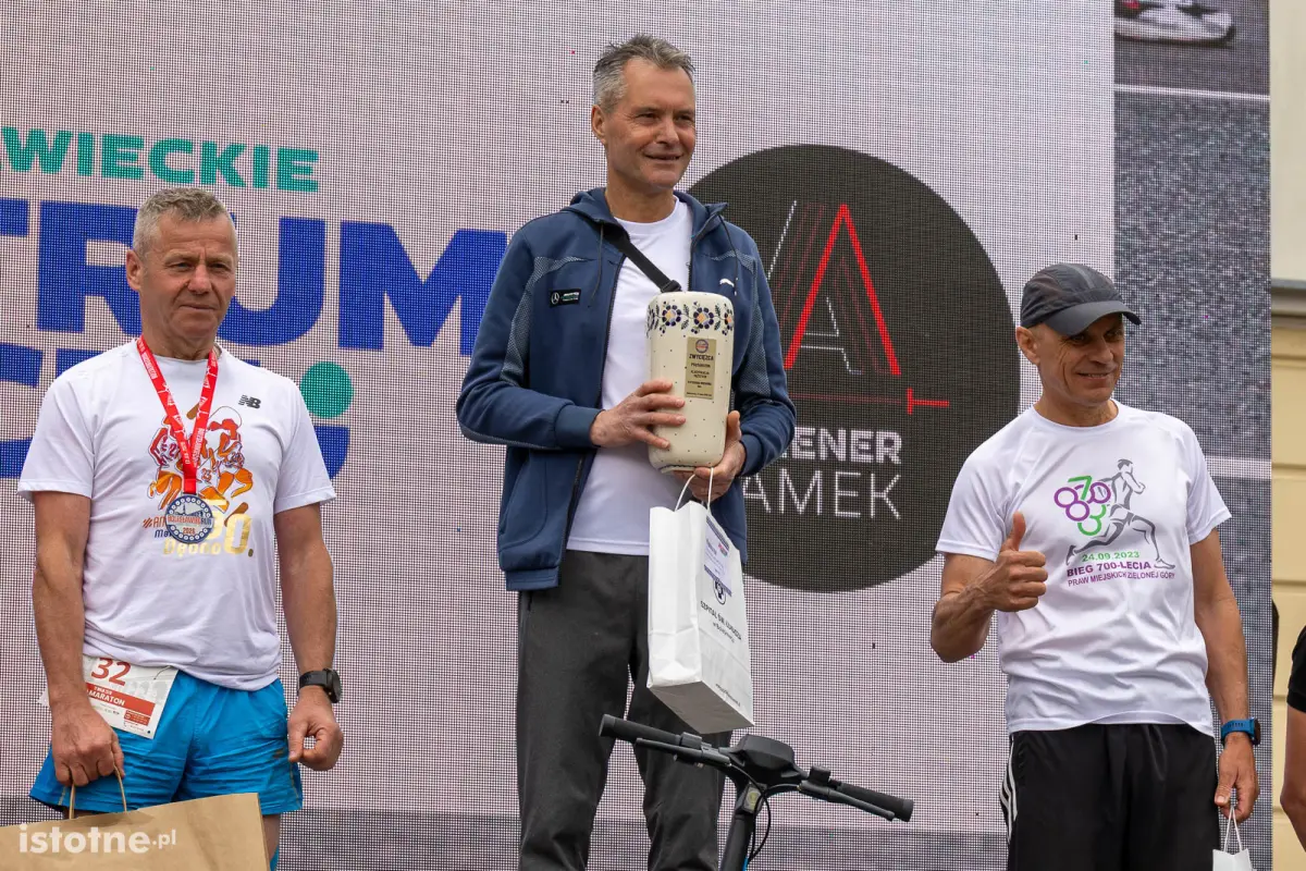 Nagrodzeni uczestnicy biegu BolesławiecRun 2026