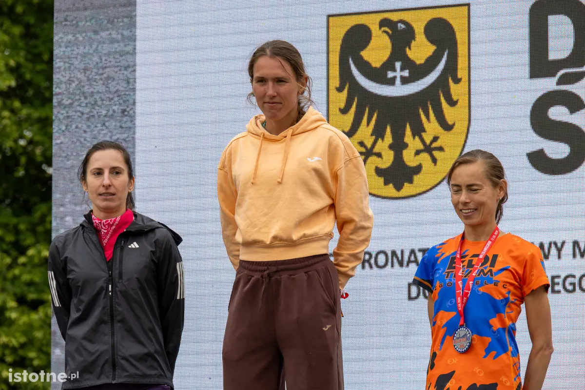 Nagrodzeni uczestnicy biegu BolesławiecRun 2026