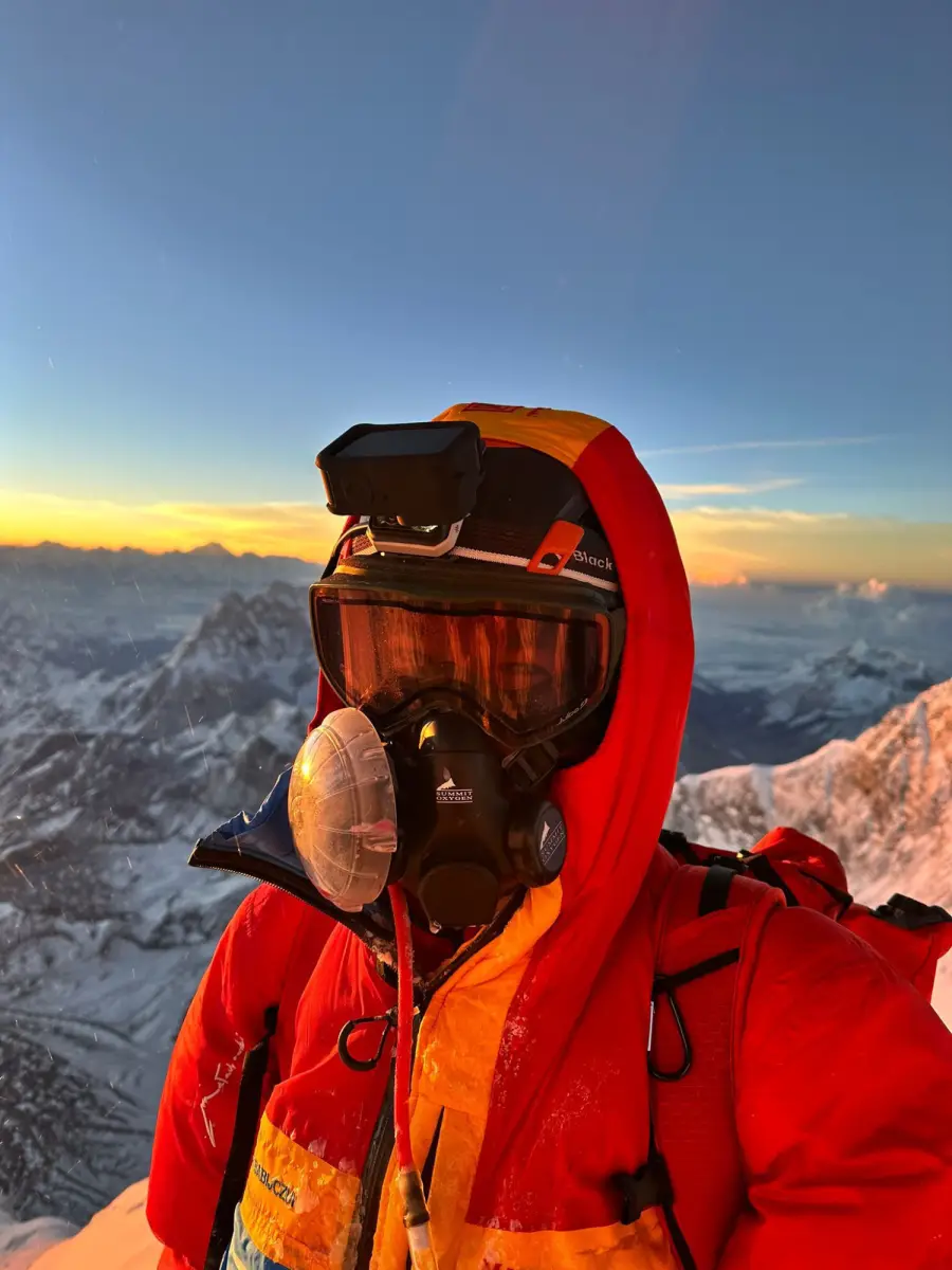 Historyczny sukces Bolesławianina. Tomasz Babijczuk zdobył Everest