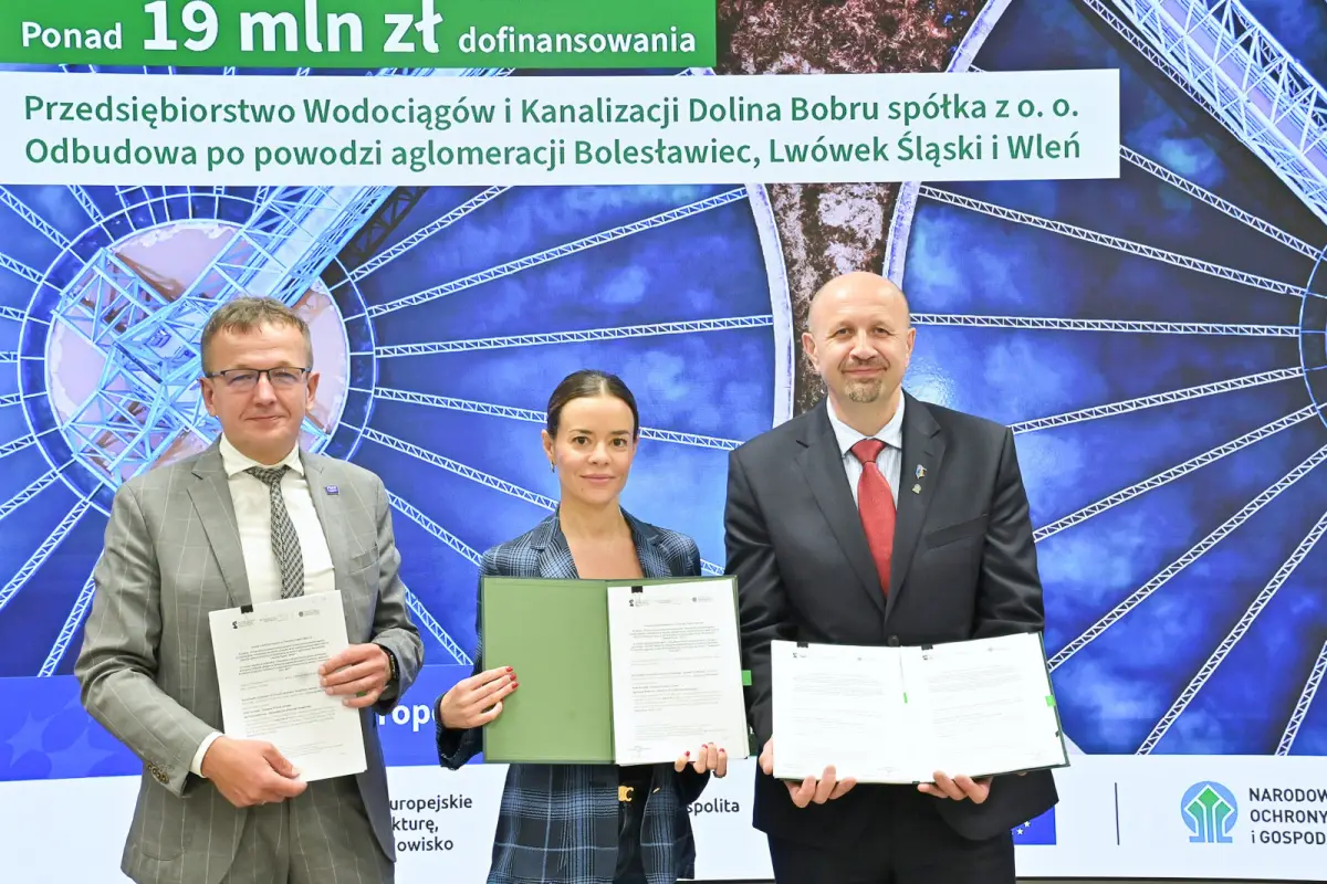 25 maja 2026 roku spółka podpisała z Narodowym Funduszem Ochrony Środowiska i Gospodarki Wodnej dwie kolejne umowy w ramach programu FEnIKS 2021-2027