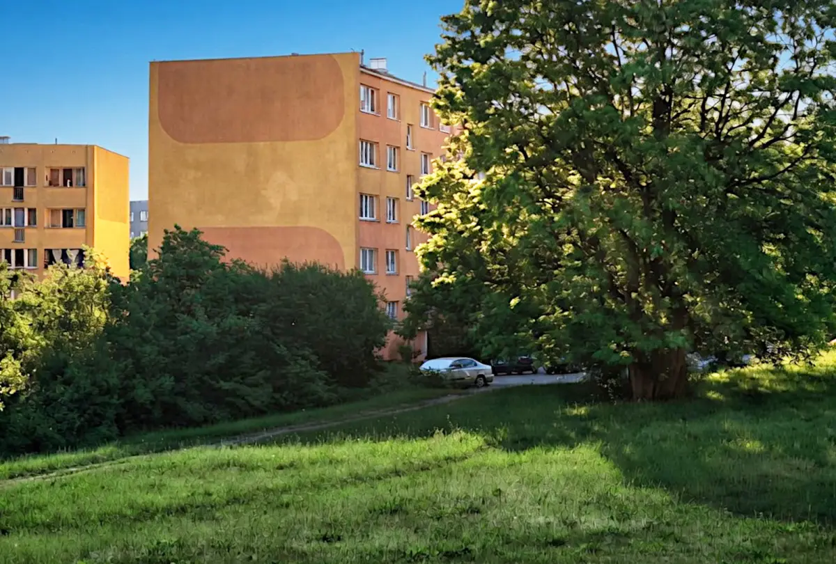 Auto przy ulicy Kilińskiego