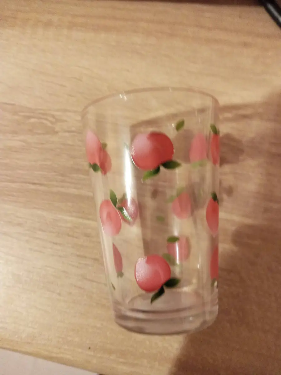 Szklanka z komunikatu GIS