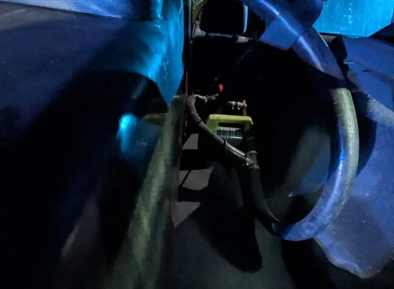Podejrzany, woreczek i auto