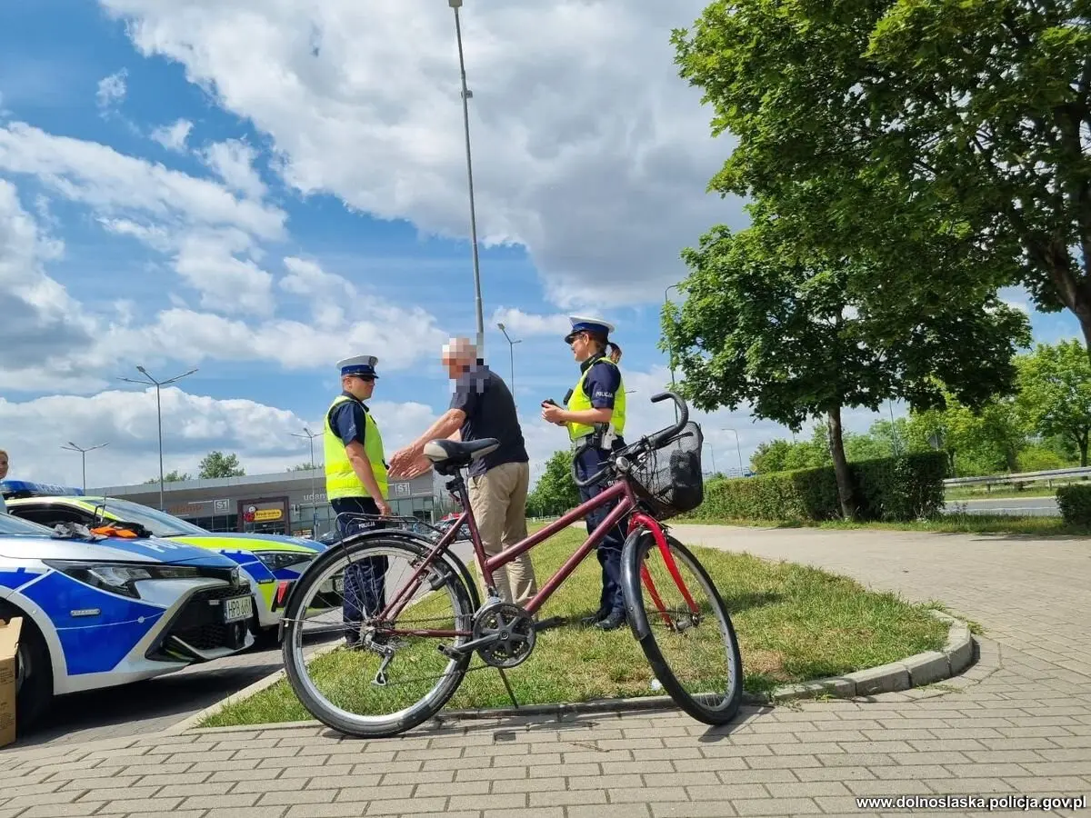 Policyjne działania „Elektryczny Rower i Hulajnoga”
