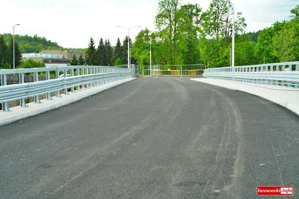 New Bridge and Historic Structure