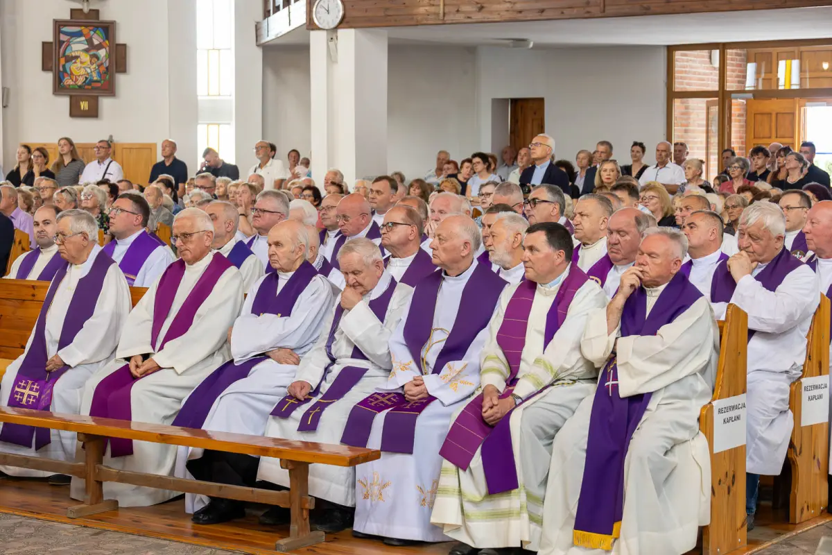 Pożegnanie ks. Józefa Gołębiowskiego w parafii Chrystusa Króla w Bolesławcu