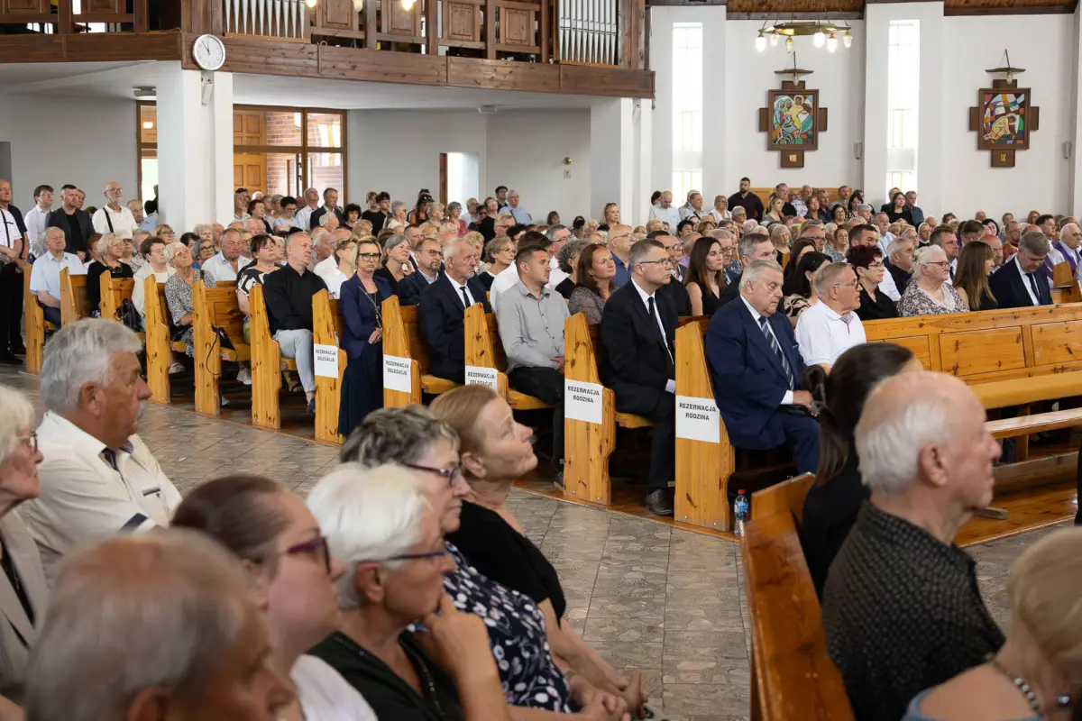 Pożegnanie ks. Józefa Gołębiowskiego w parafii Chrystusa Króla w Bolesławcu