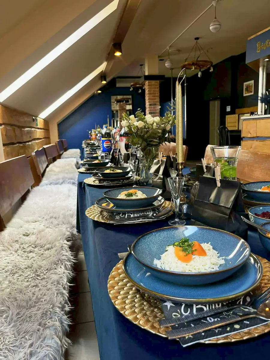 Смачна кухня, щоденні обіди та святкові заходи — Bistro Liliputka