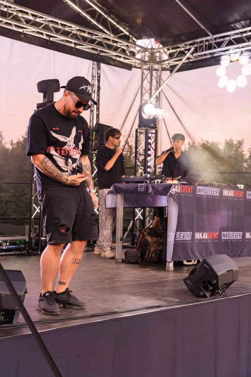 Rosiu on stage