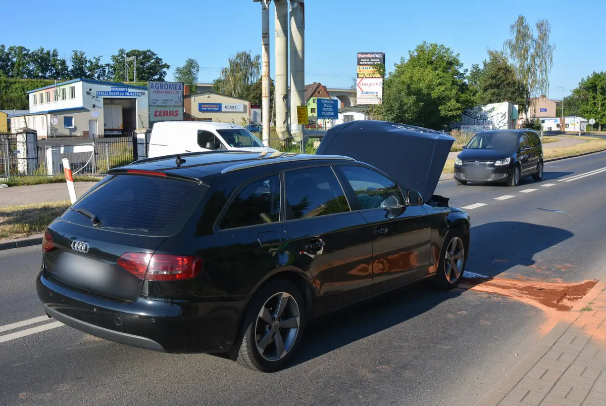Two cars collide near Wróblewskiego