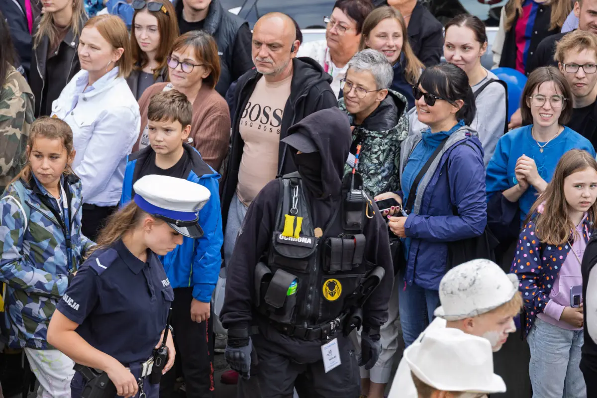Parada Teatru Glina Da Bogusława Nowaka