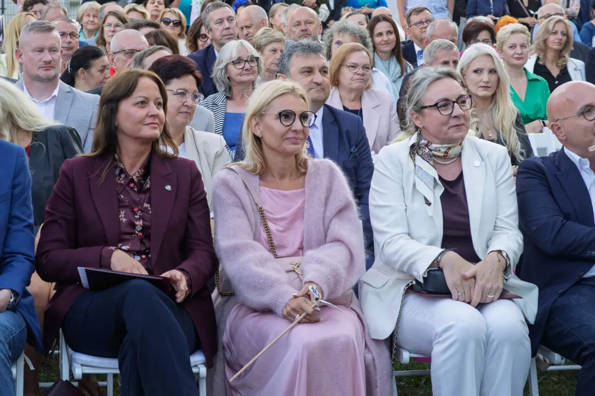 Guests at the 80th anniversary of Zakłady Ceramiczne „Bolesławiec”