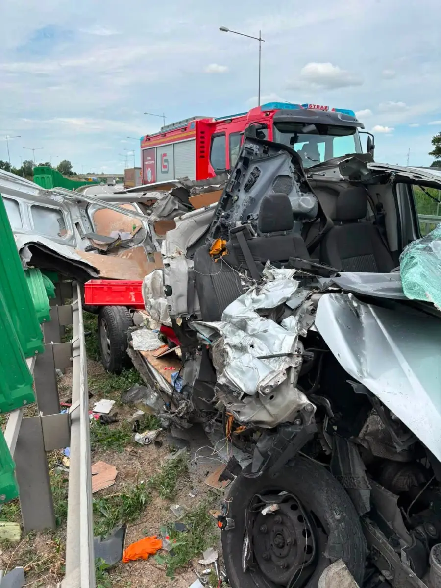 Зіткнення на A4