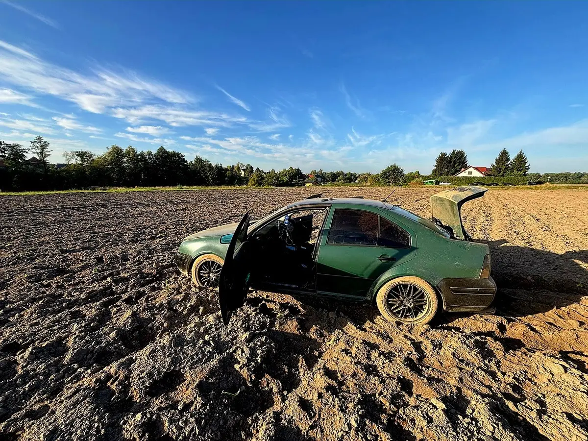 Auto po pościgu