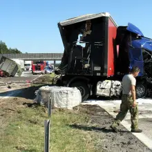Zobacz zdjęcie: Zderzenie dwóch Tirów na A-18