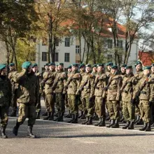 Zobacz zdjęcie: Wręczenie broni elewom