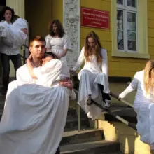 Zobacz zdjęcie: Grupa Działań Twórczych "Skins" zaprezentowała spektakl pt. "Przywołanie lata"