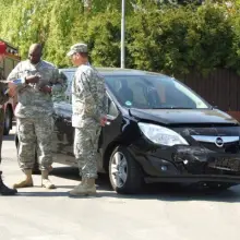 Zobacz zdjęcie: Oplem Meriva jechało dwóch amerykańskich żołnierzy