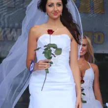 Zobacz zdjęcie: Kandydatka na miss w sukni ślubnej