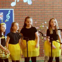 Zobacz zdjęcie: Julia Kamila Amelia Natalia kl III Żeliszów, klasa I z Dąbrowy,  Julia Nowacka z Bożejowic