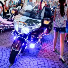 Zobacz zdjęcie: Kilkaset kolorowych motocykli na bolesławieckim rynku