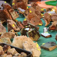 Zobacz zdjęcie: Minerały na stoiskach we Lwówku Śląskim