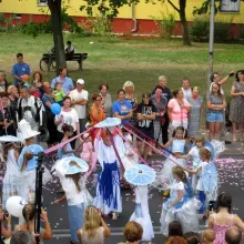 Zobacz zdjęcie: Parada 21. Bolesławieckiego Święta Ceramiki