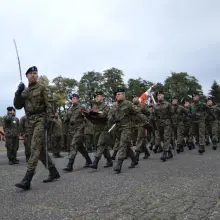 Zobacz zdjęcie: 23 Śląski Pułk Artylerii: Wręczenie broni elewom