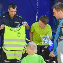 Zobacz zdjęcie: Policjanci wzięli udział w Parkowej Gonitwie
