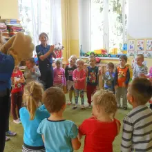 Zobacz zdjęcie: Komisarz Lew u przedszkolaków w Gromadce