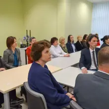 Zobacz zdjęcie: Nauczyciele i dyrektorzy powiatowych szkół uhonorowani