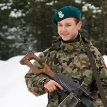 Zobacz zdjęcie: Młodzi strzelcy na szkoleniu saperskim