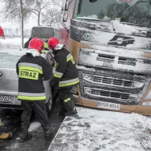 Zobacz zdjęcie: Zderzenie aut w Kruszynie