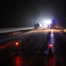 Zobacz zdjęcie: Auotobus zderzył się z osobówką - jedna osoba ranna