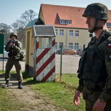 Zobacz zdjęcie: Bateria dowodzenia na warcie