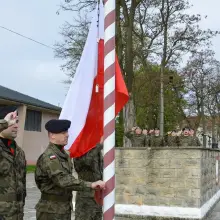 Zobacz zdjęcie: 23 Śląski Pułk Artylerii: „W imieniu służby wręczam Wam broń”