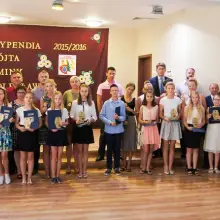 Zobacz zdjęcie: Nagrodzeni stypendyści z Gminy Bolesławiec